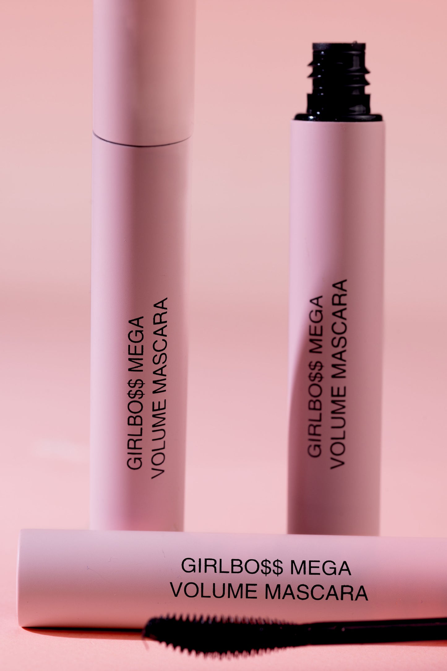 Girlboss mega volume mascara