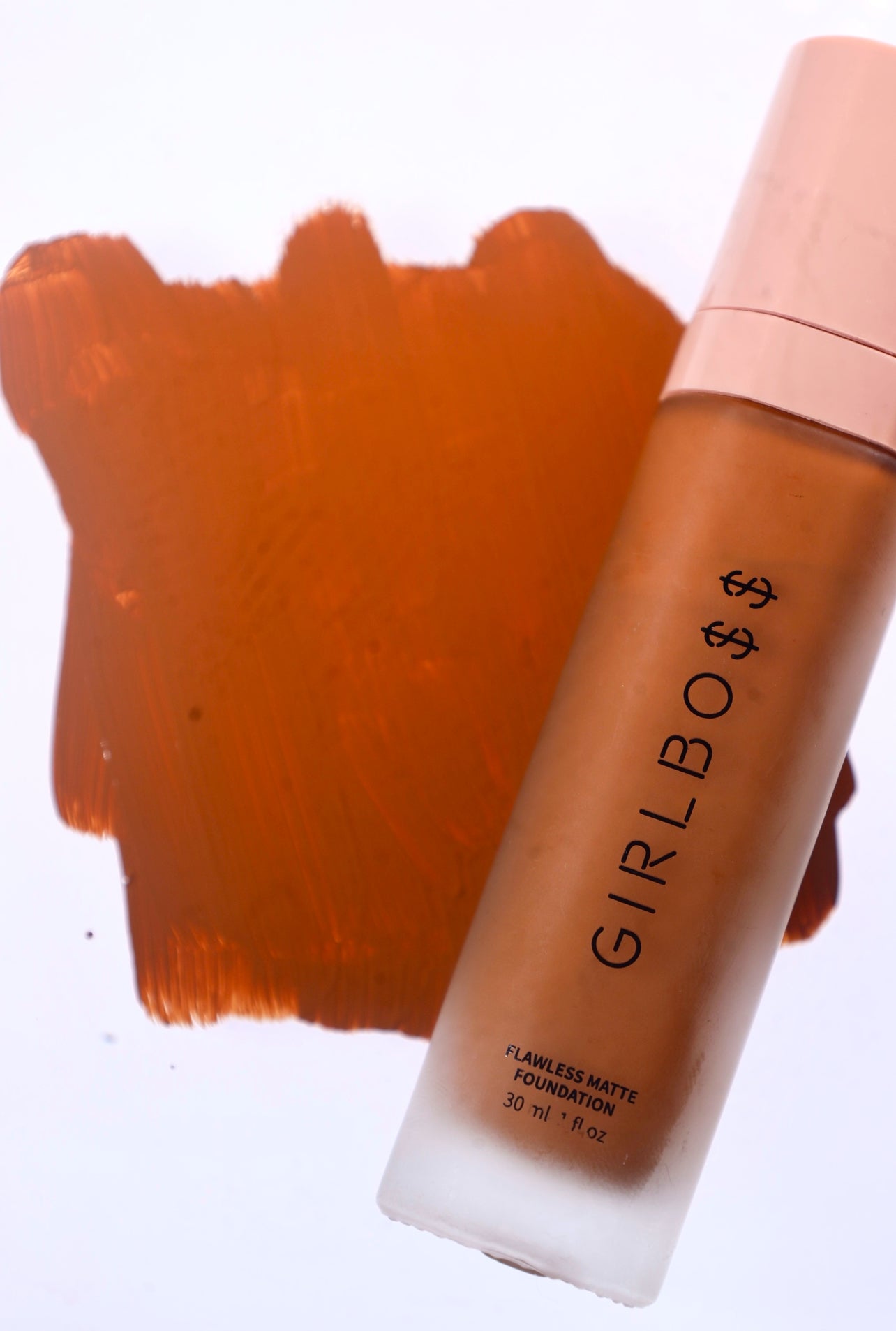 GIRLBOSS FLAWLESS FOUNDATION